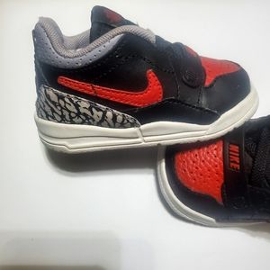 Nike Air Jordan Legacy 312 Low 'Bred Cement' Little Kids Size 4C CD9056-006